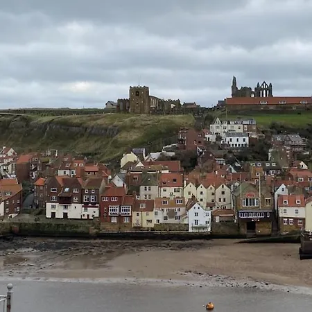 Hideaway Retreat * Whitby