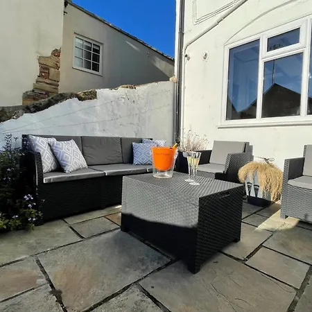 Hideaway Retreat * Whitby